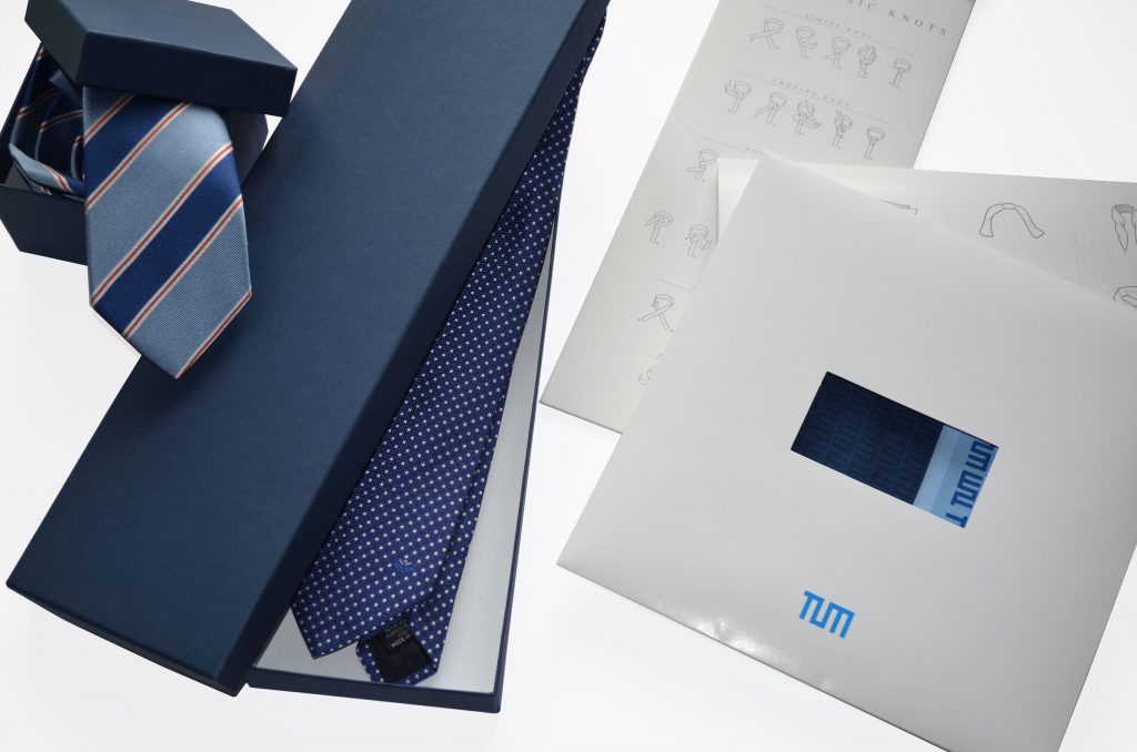 Verpackungen Krawatten Tücher mit Logo bedruckt