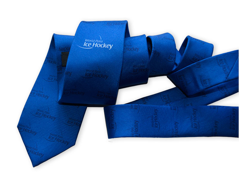 Krawatten für die Para WM Icehockey Seidenkrawatten Sportverein bedruckt Corporate Clothing individueller Druck Öko-Tex-Qualität